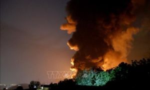 Israel bị tấn công trong đêm, Iran cảnh báo tránh xa khu vực trọng yếu