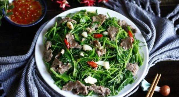 Ướp thịt bò xào tỏi mềm thơm, đậm vị, hết hôi chỉ cần dùng 1 loại gia vị