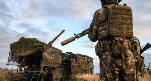 Ukraine đáp trả bằng loạt tấn công bằng máy bay không người lái vào sâu trong...