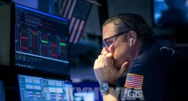 Chứng khoán thế giới bỏ qua lời đe dọa thuế quan của Mỹ nhắm vào EU