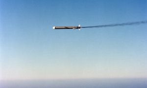 Trump cân nhắc cung cấp tên lửa tầm xa cho Ukraine, có thể vươn tới Moskva