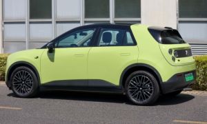 Trung Quốc kêu gọi kìm hãm ngành công nghiệp ôtô điện