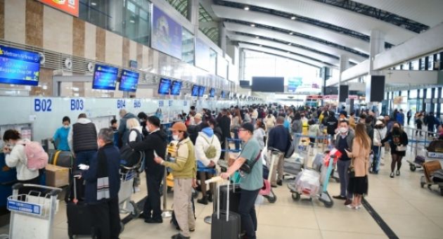 Vì sao Tân Sơn Nhất, Nội Bài bị xếp hạng 'sân bay tệ nhất thế giới'?