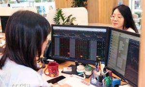 Chứng khoán Việt Nam ngày 18/8: Nhà đầu tư nước ngoài bán ròng hơn 2.000 tỷ...