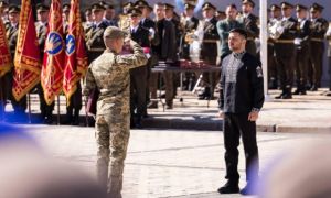 Tổng thống Zelensky: Ukraine tự chủ tấn công tầm xa bằng vũ khí nội địa, không...