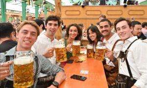 Oktoberfest - 215 năm sức hút từ bia và văn hóa
