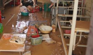 Vụ từ chối cứu trợ sinh viên ở Thái Nguyên: Trường đình chỉ nhân viên nhà ăn