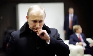 Thị trường Nga chao đảo trong khủng hoảng khi chứng khoán Mỹ lập kỷ lục mới