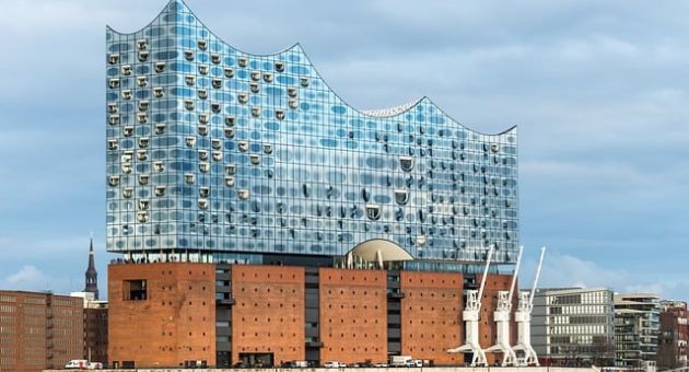 Thủ tướng Đức ghé quán ăn Việt